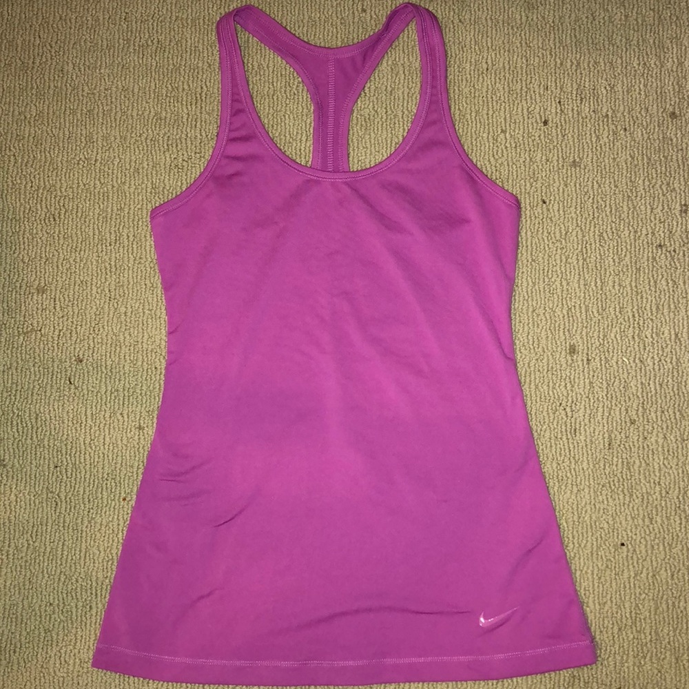 Nike top